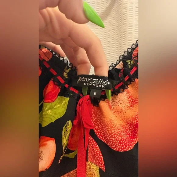 Betsy Johnson fruit dress women’s size 6 - Picture 4 of 5